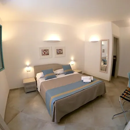 Guest house Domo E Sorres 3*